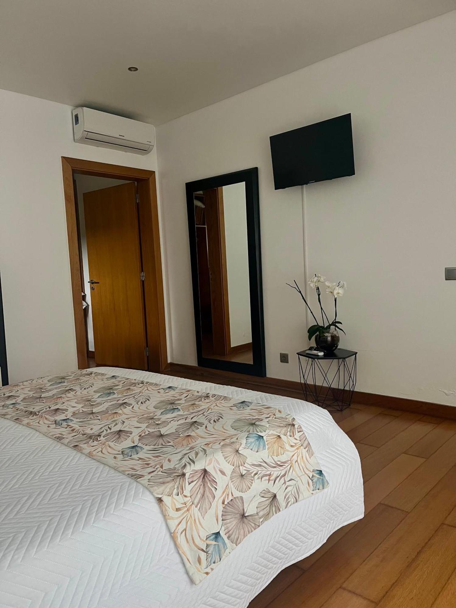 Appartamento Crystal House Angra do Heroísmo Esterno foto