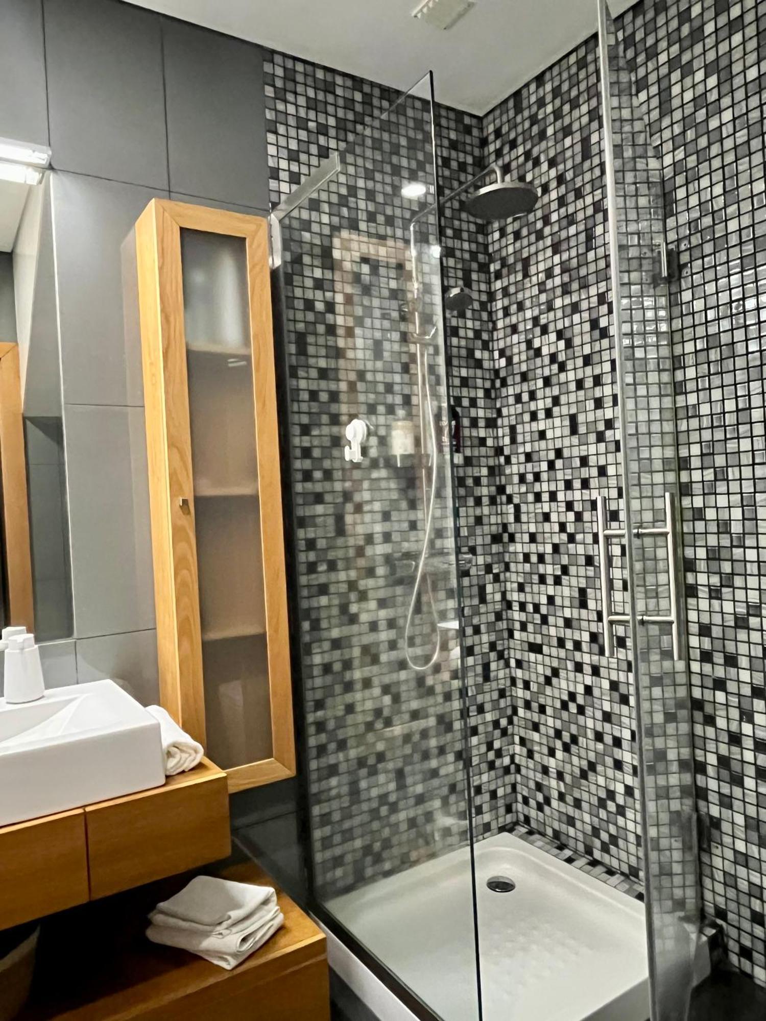 Appartamento Crystal House Angra do Heroísmo Esterno foto